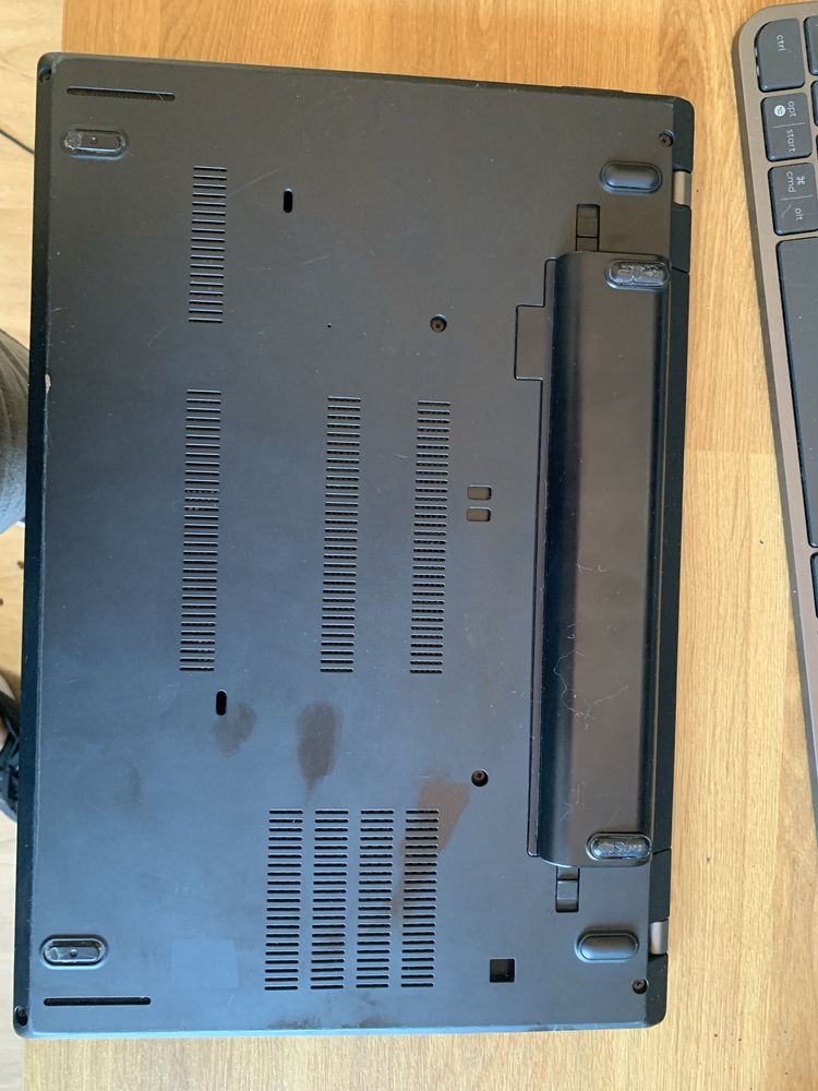 Lenovo T480 i7 32gb ram 1TB M2