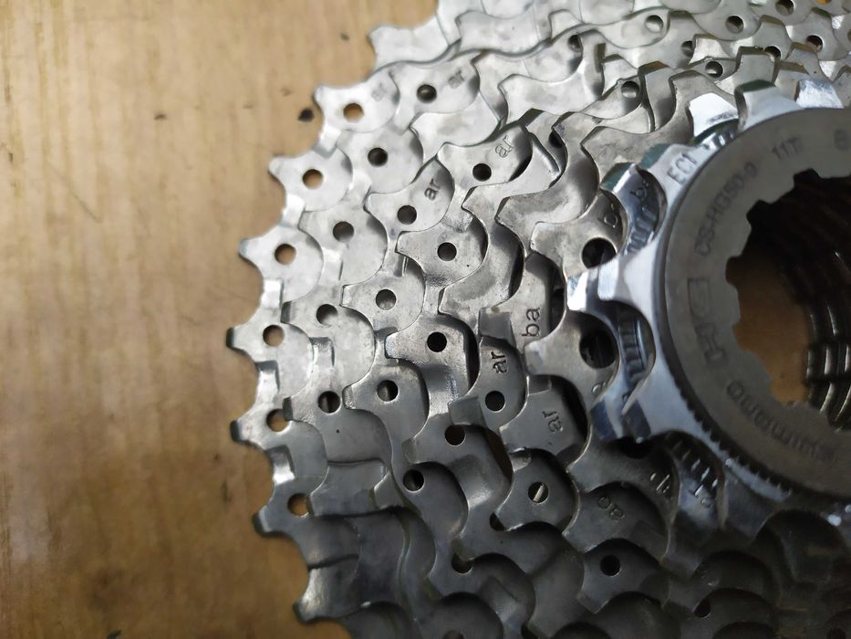 Shimano /deore kaseta CS-HG50 - 9Speed 11-32t Polecam