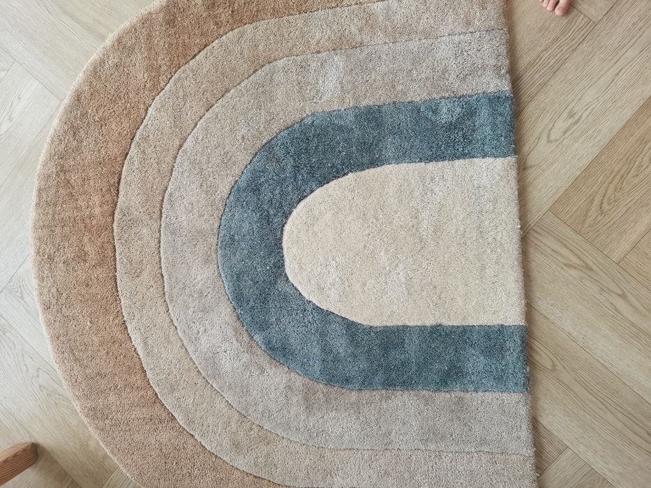 Dywan tęcza Benuta.