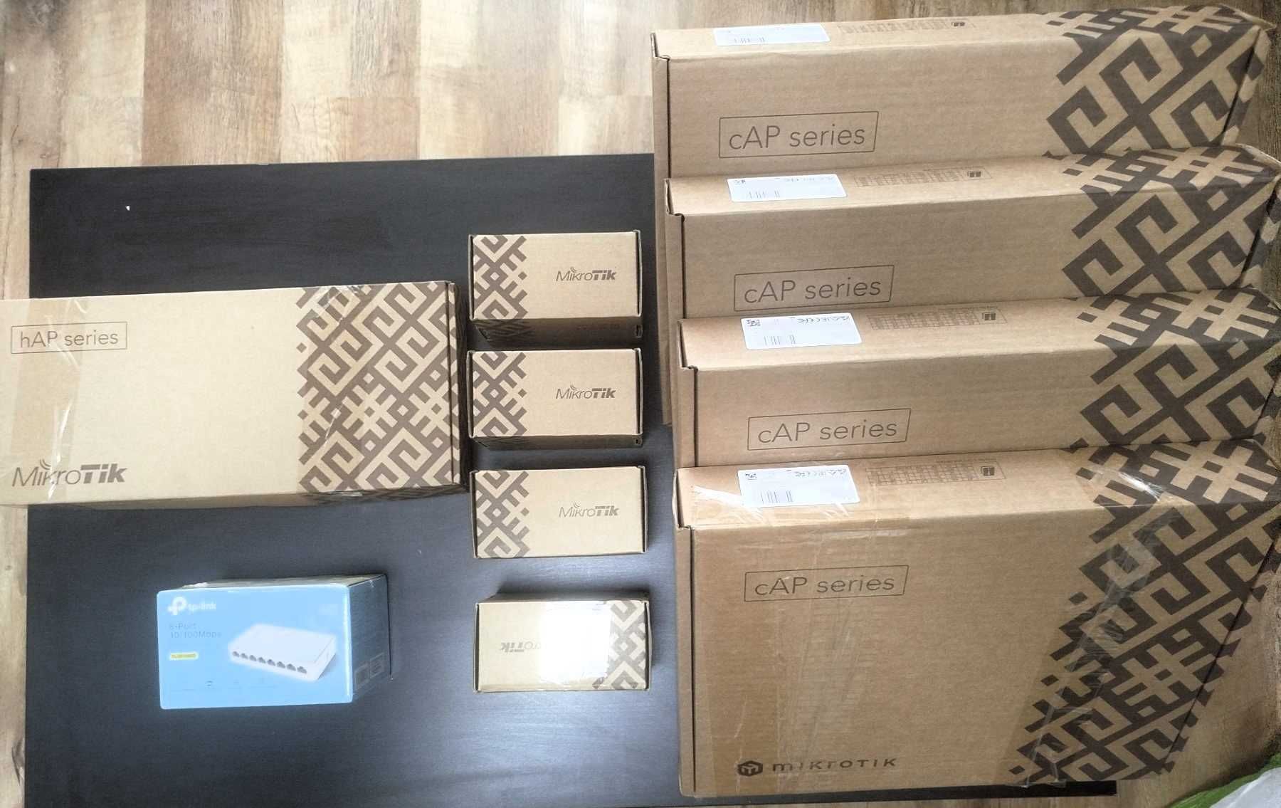 Маршрутизатор Wi-Fi Mikrotik hAP ac3 LTE6 (RBD53GR-5HacD2HnD&R11e-LTE6