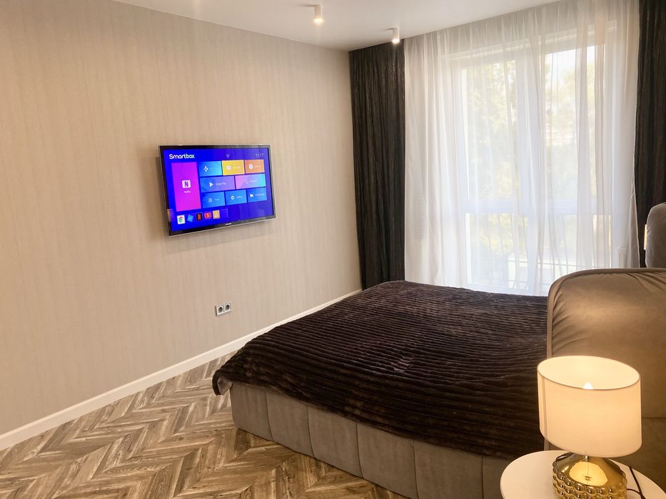 (6) Квартира подобово посуточно Люкс Центр Зоопарк новый ремонт