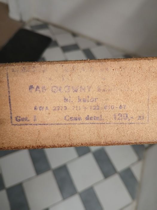 Wojskowy skórzany pas
