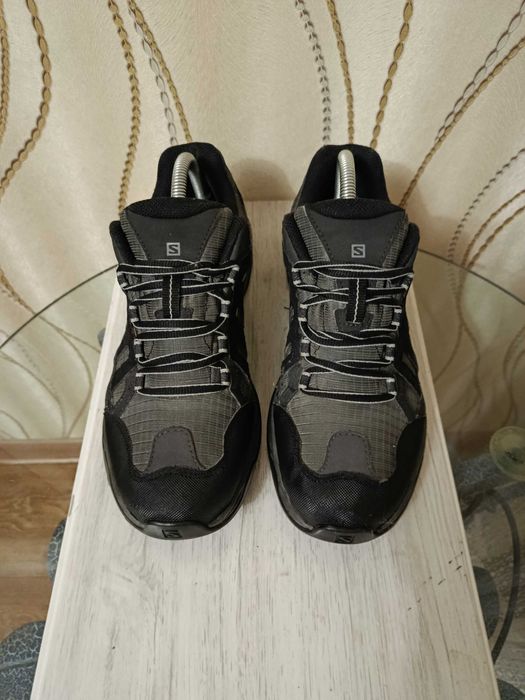 Водостойкие термо кроссовки  Salomon Gore-Tex стелька 27 см
