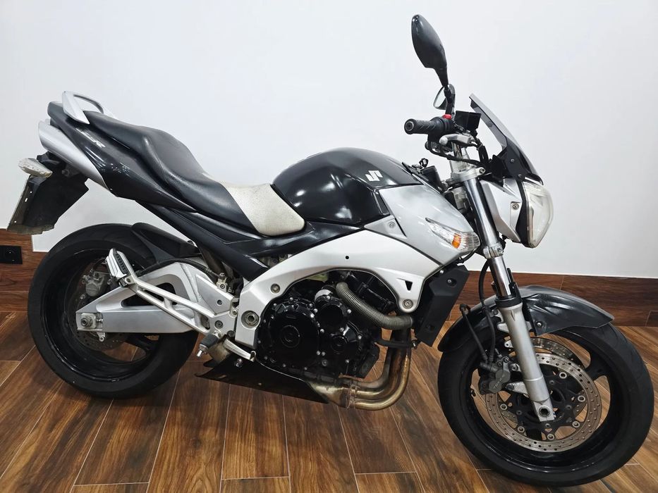 Suzuki GSR SUZUKI GSR600.GSR 600 bandit 650 fz6 fz6n