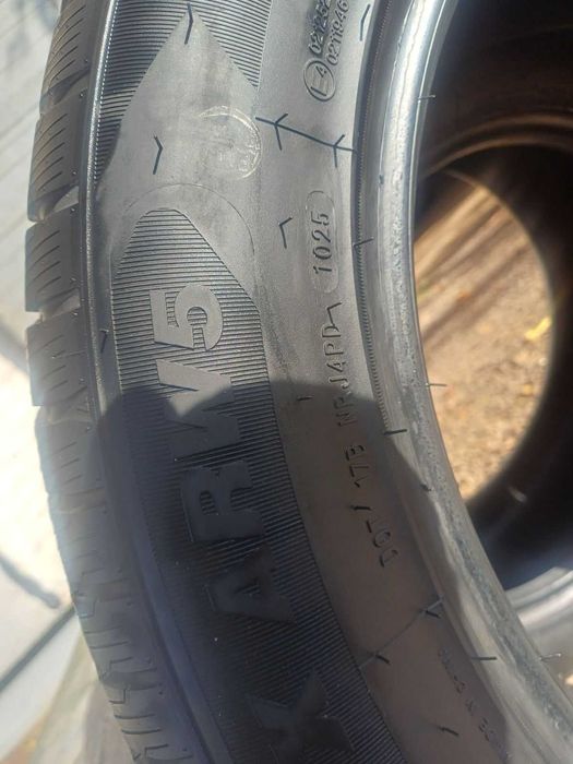 Зимові шини 255/55R19 стан як нова мінімальний пробіг.