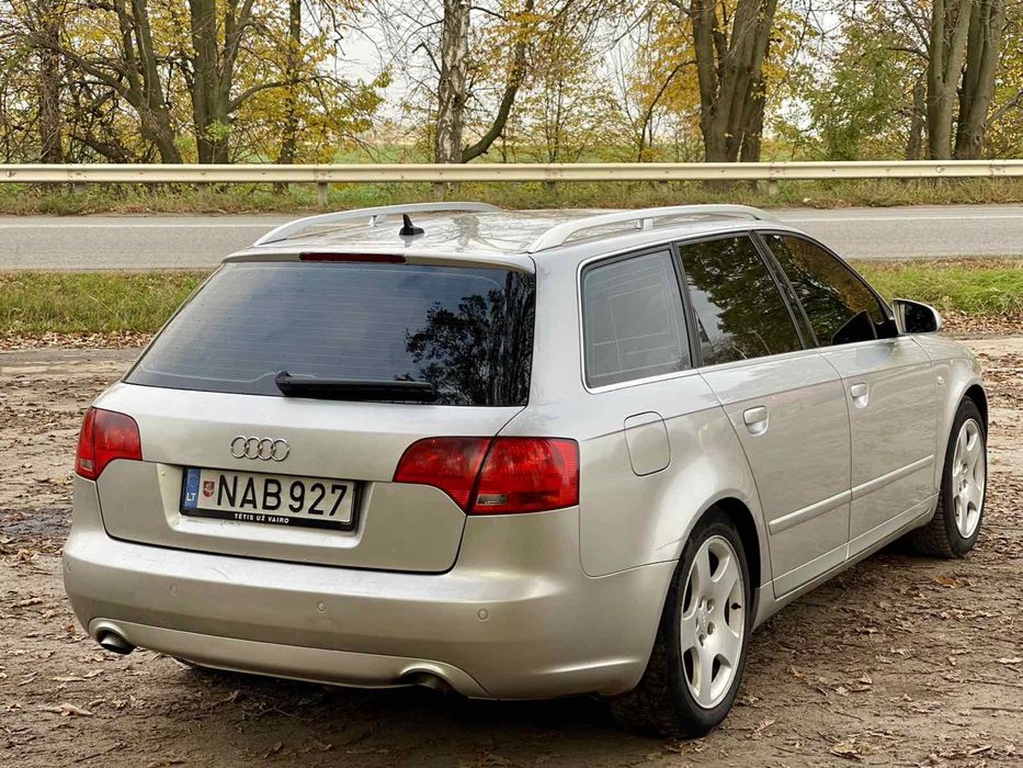 В продажі Audi a4b7 2007 рік випуску