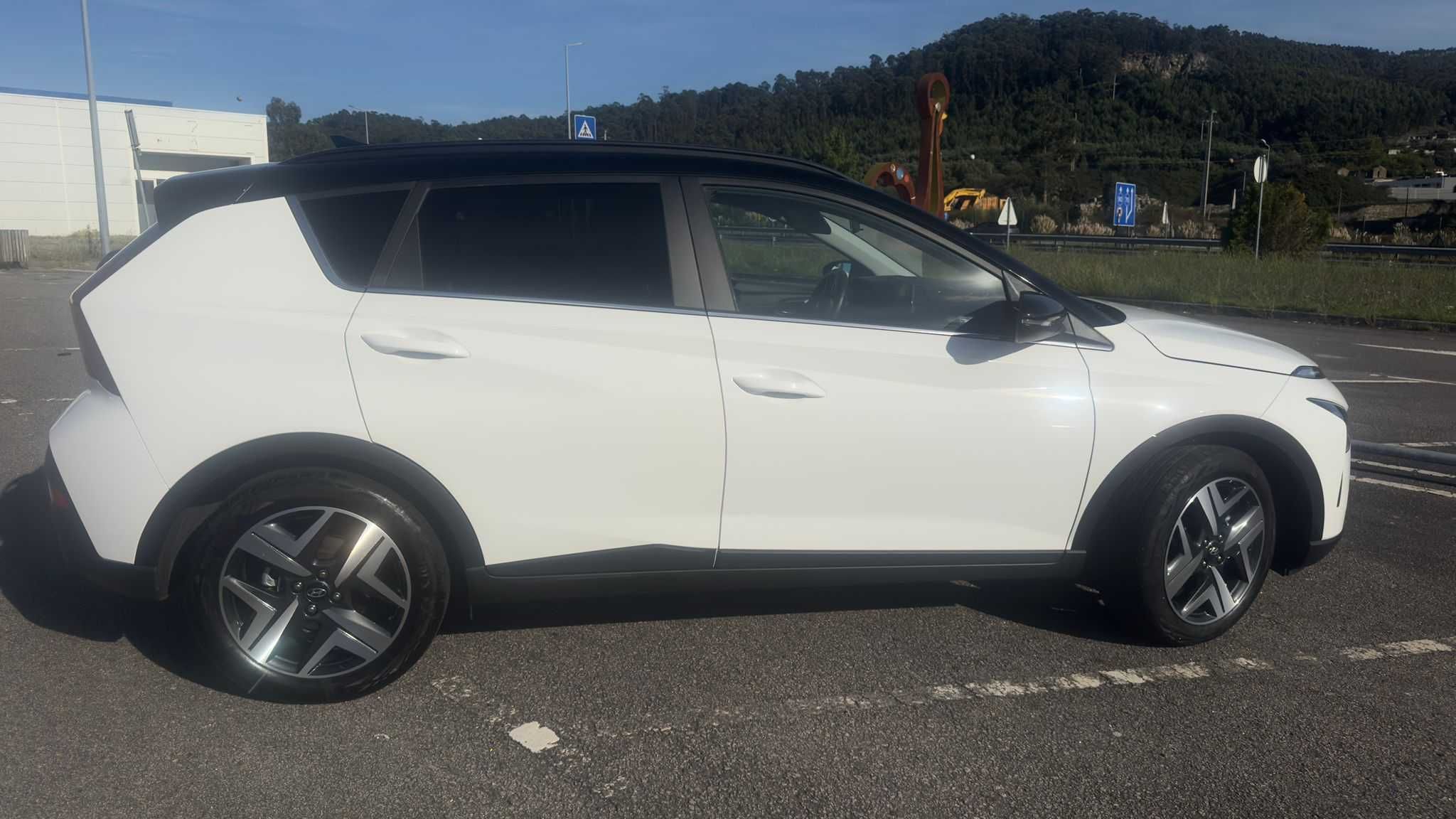 Hyundai Bayon nov 2023 caixa automática
