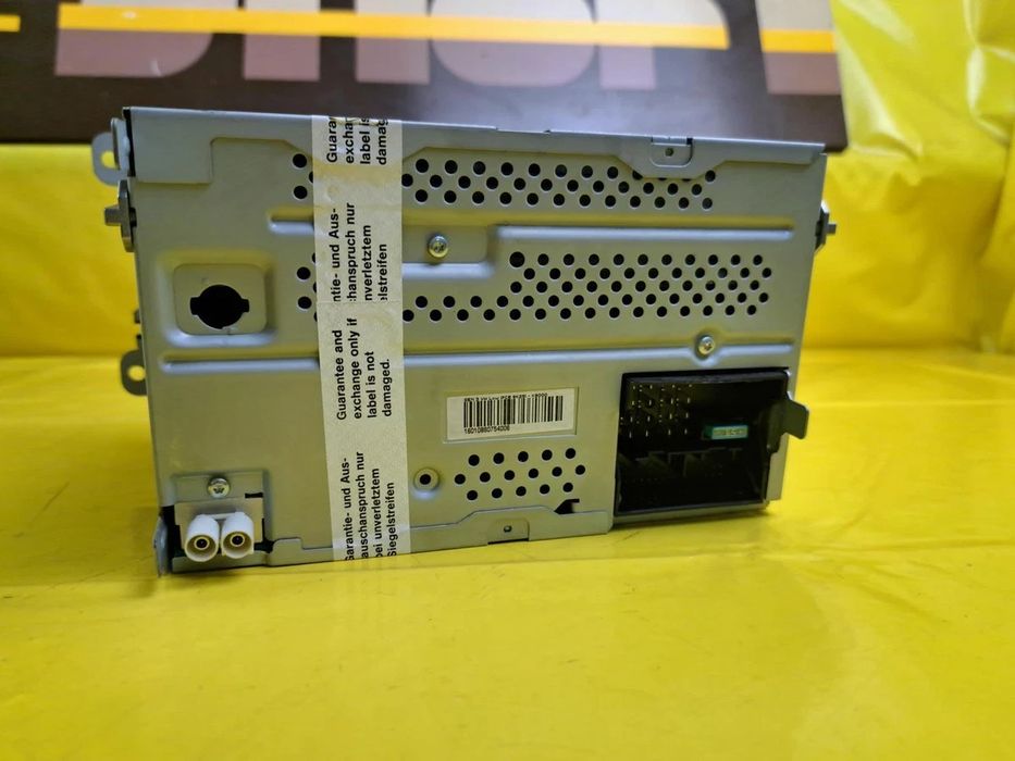 Магнітола RCD310 для Volkswagen Passat/Golf/Caddy/Seat