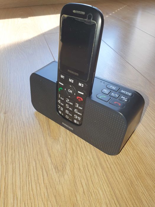 Telefon dla seniora Maxcom MM740 DualSIM Latarka RadioFM Głośnomówiący
