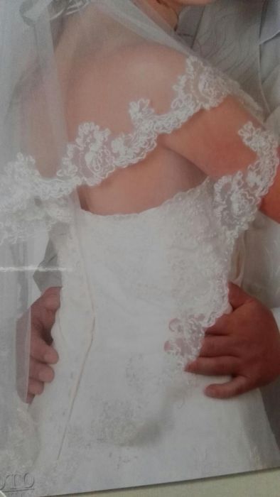Suknia ślubna francuskiej firmy Herm's Kivor