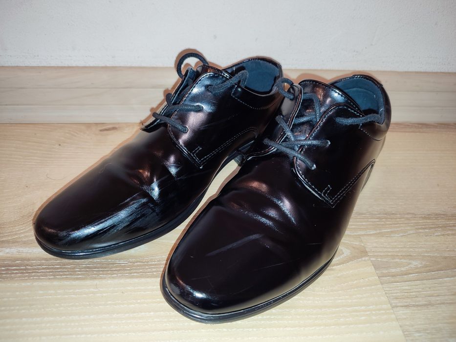 Buty chłopięce eleganckie pantofle rozm. 34 komunia przyjęcie