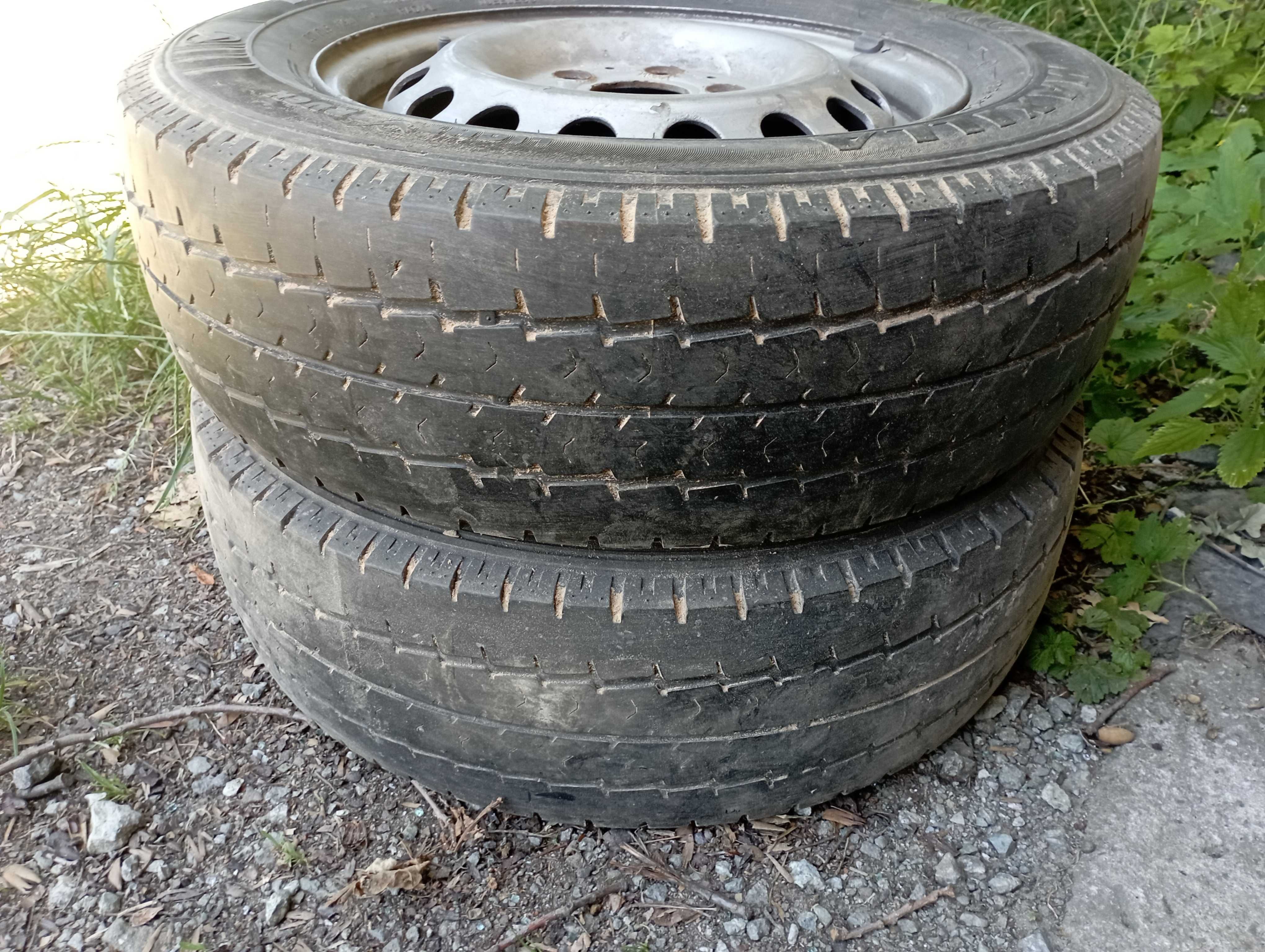 Felgi stalowe z oponami 195/70 R15C