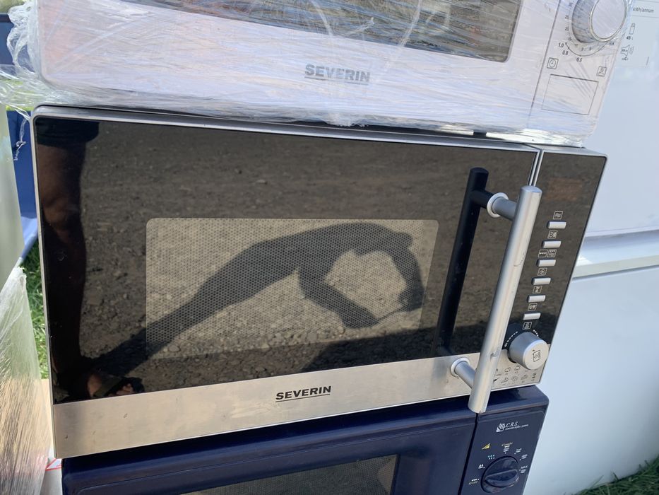 Мікрохвильова піч