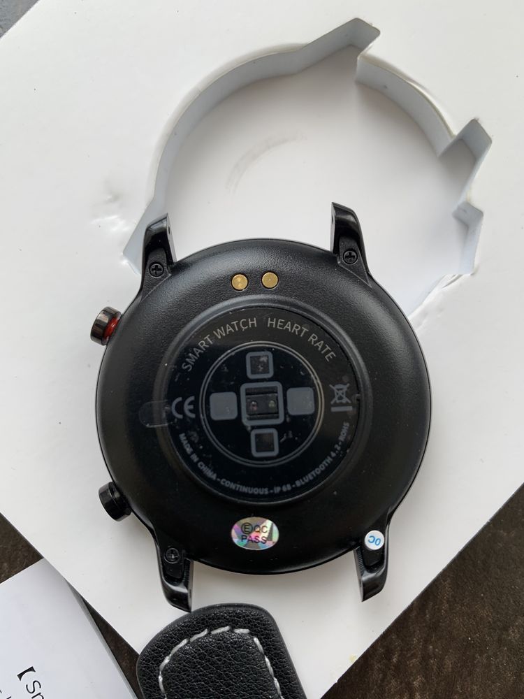 Смарт-часы KSUN KSR914 с фитнес-трекером, пульсометром и ЭКГ
