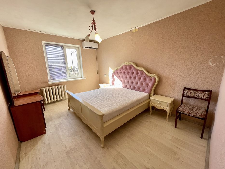 Продаю трикімнатну квартиру на 95 Кварталі
