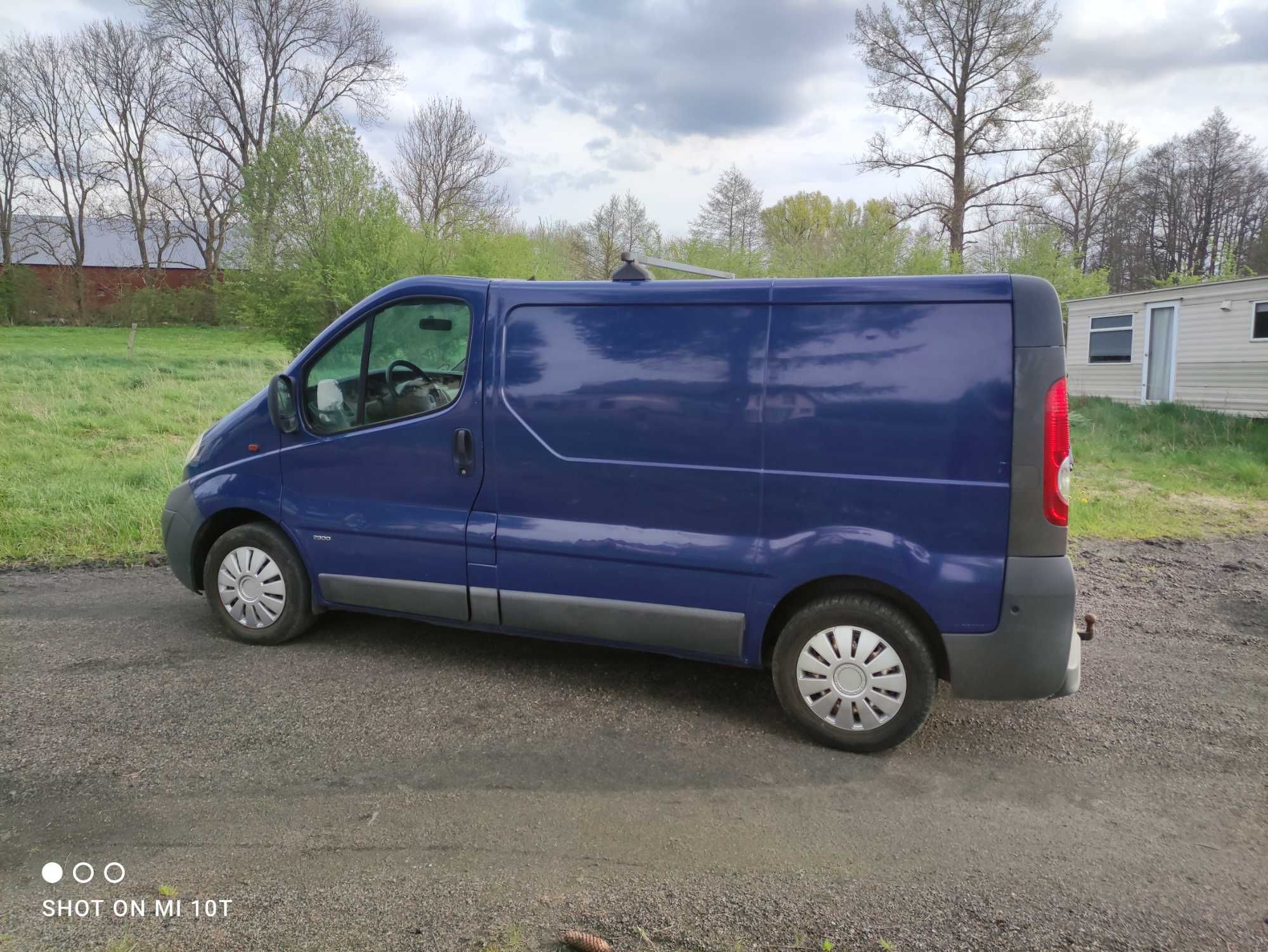 Opel Vivaro 2.0Dci 90 km 2010r L1H1 skrzynia 6- biegowa