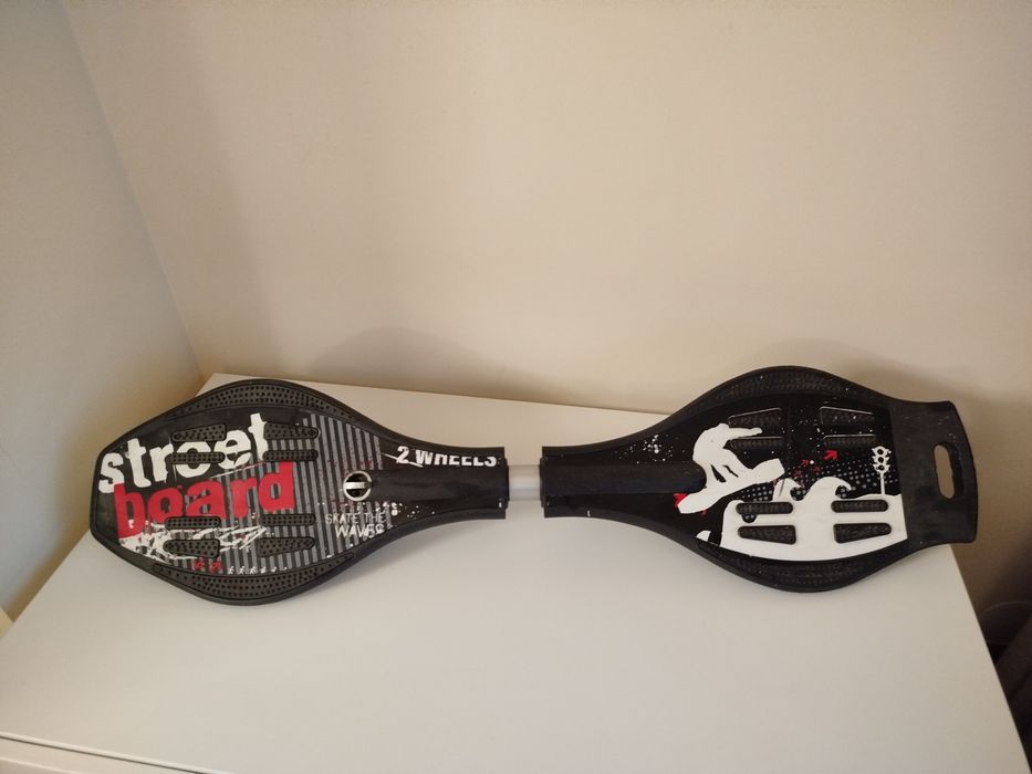 Wave Board - Prancha Skate 2 Rodas

Pouco usado, nunca aprendi a andar