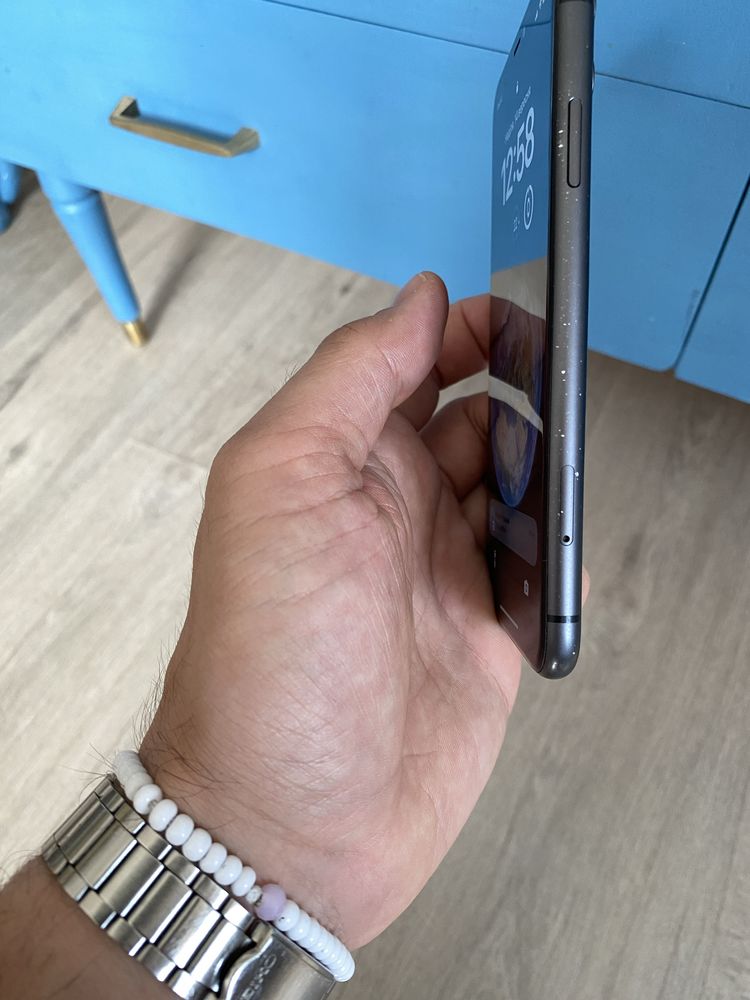 iPhone 11 (64 Gb)