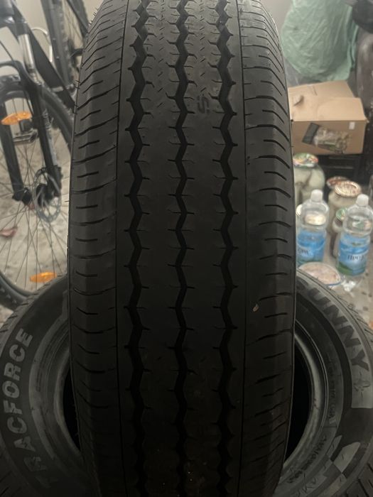 Срочно новая резина R16c 215/65