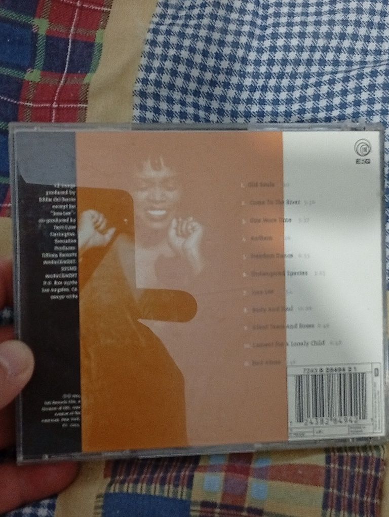 CD Diana Reeves Art & Survival