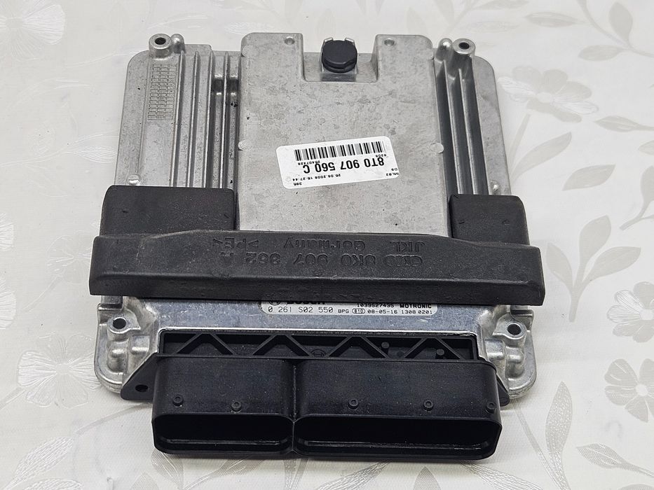 Sterownik silnika Bosch Audi S5 4.2 FSI 8​T​0​9​0​7​5​6​0​C