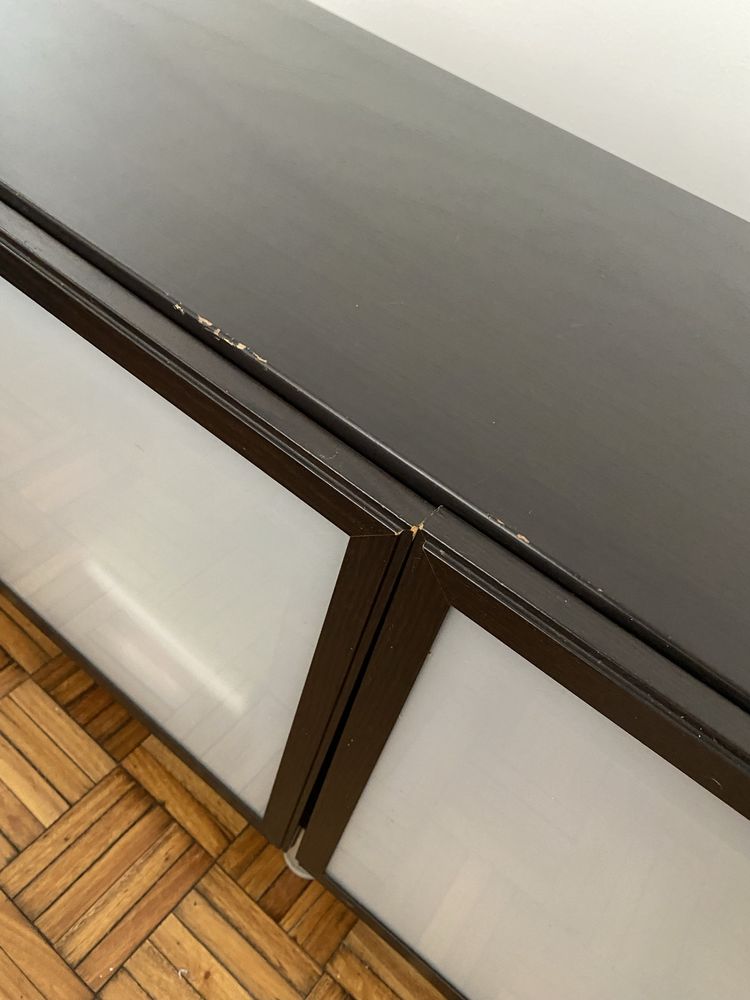 Movel de sala com 2 portas