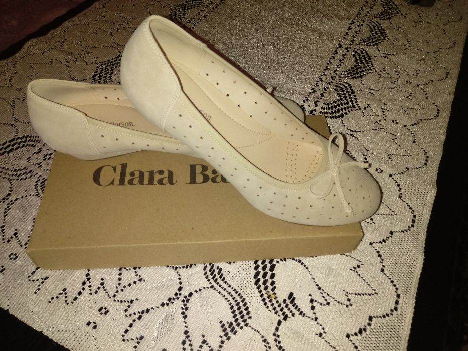 Sprzedam buty Clara Barson roz 40