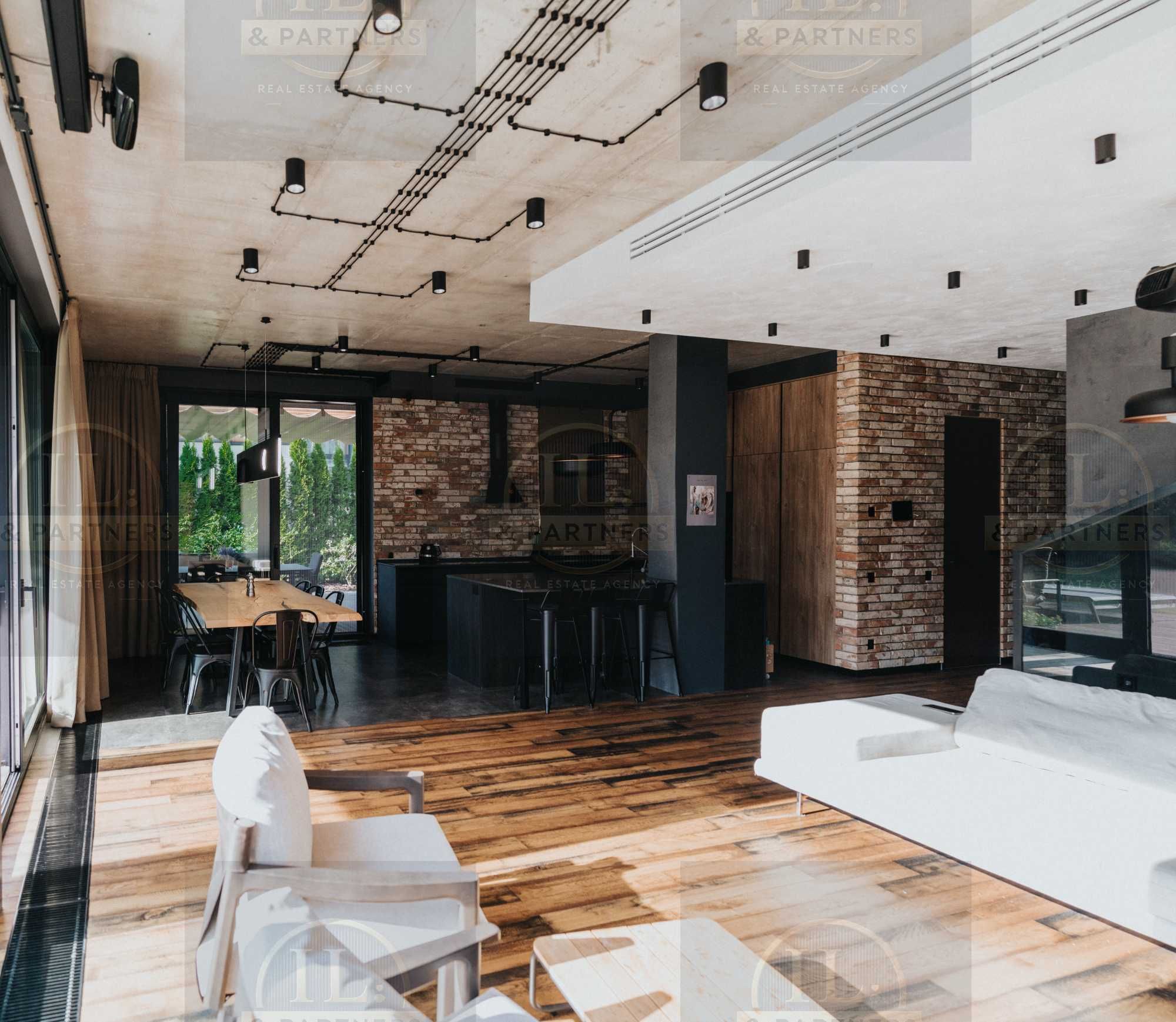 Продаж будинку Riviera Village 219m2 Перша лінія, Лебедівка,Київ 20хв