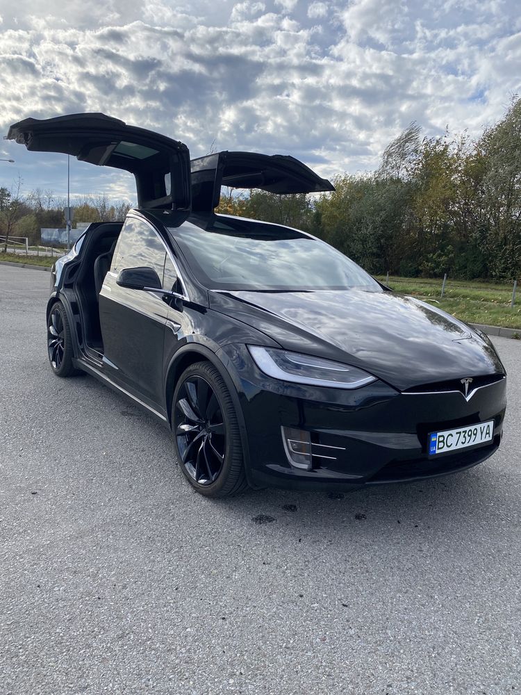 Tesla Model x 2016(модельний ряд 2017). Автопілот 2.0. 22 диски