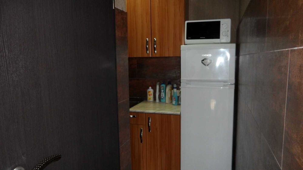 Офис на 2 этаже. Бизнес Центр. Французский б-р / пер Азарова