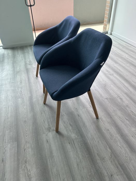 Conjunto cadeiras azul tecido