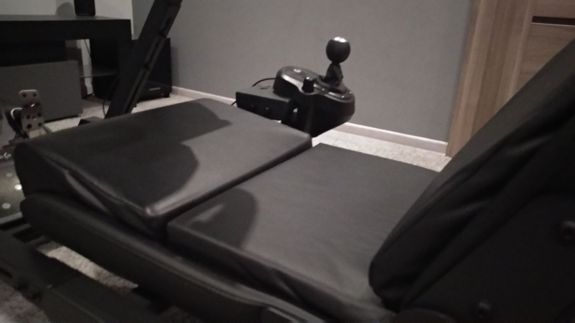Zestaw Next Level Racing F-GT + kierownica Logitech G920 + Shifter 941