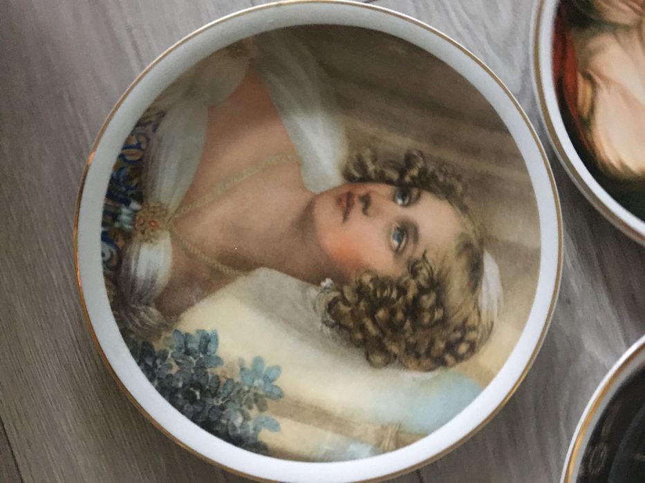 2 sztuki Talerze ozdobne portrety