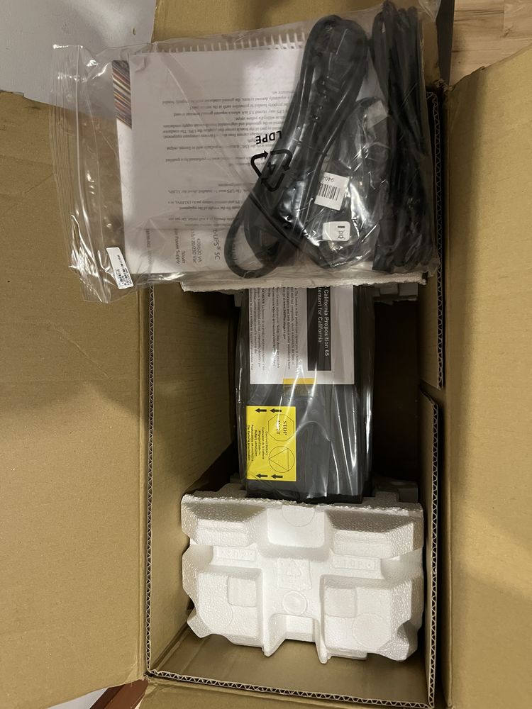 APC Smart-UPS SC 620VA 230V