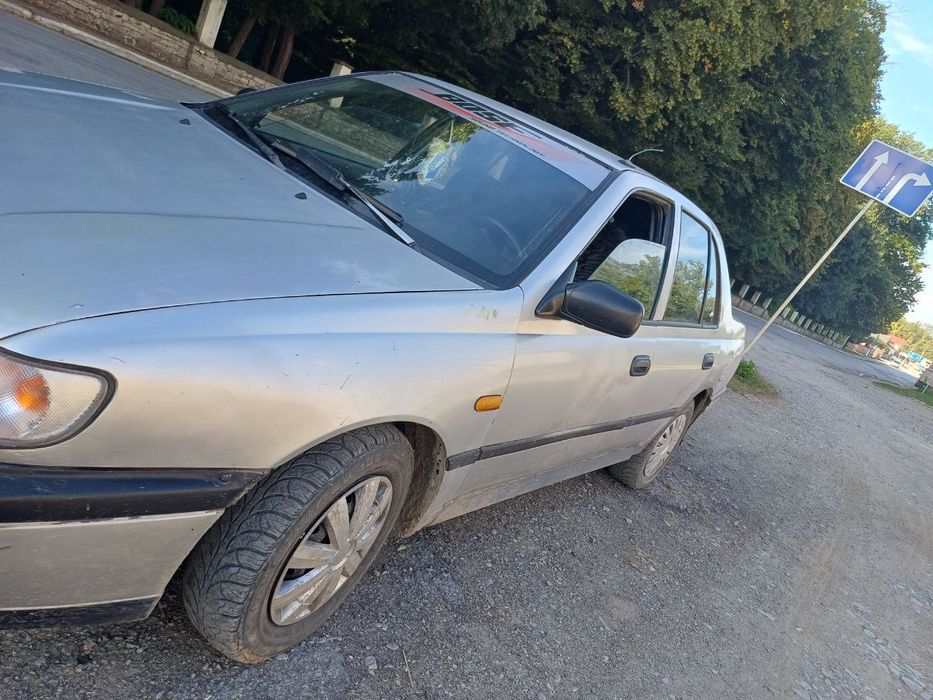 Nissan Sunny 1993 року 2.0 дизель 1200$ На ПРОДАЖ