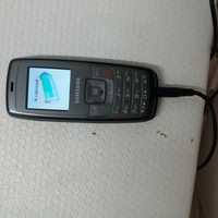 Telemóvel Samsung SGH-C140 a funcionar a 100 %