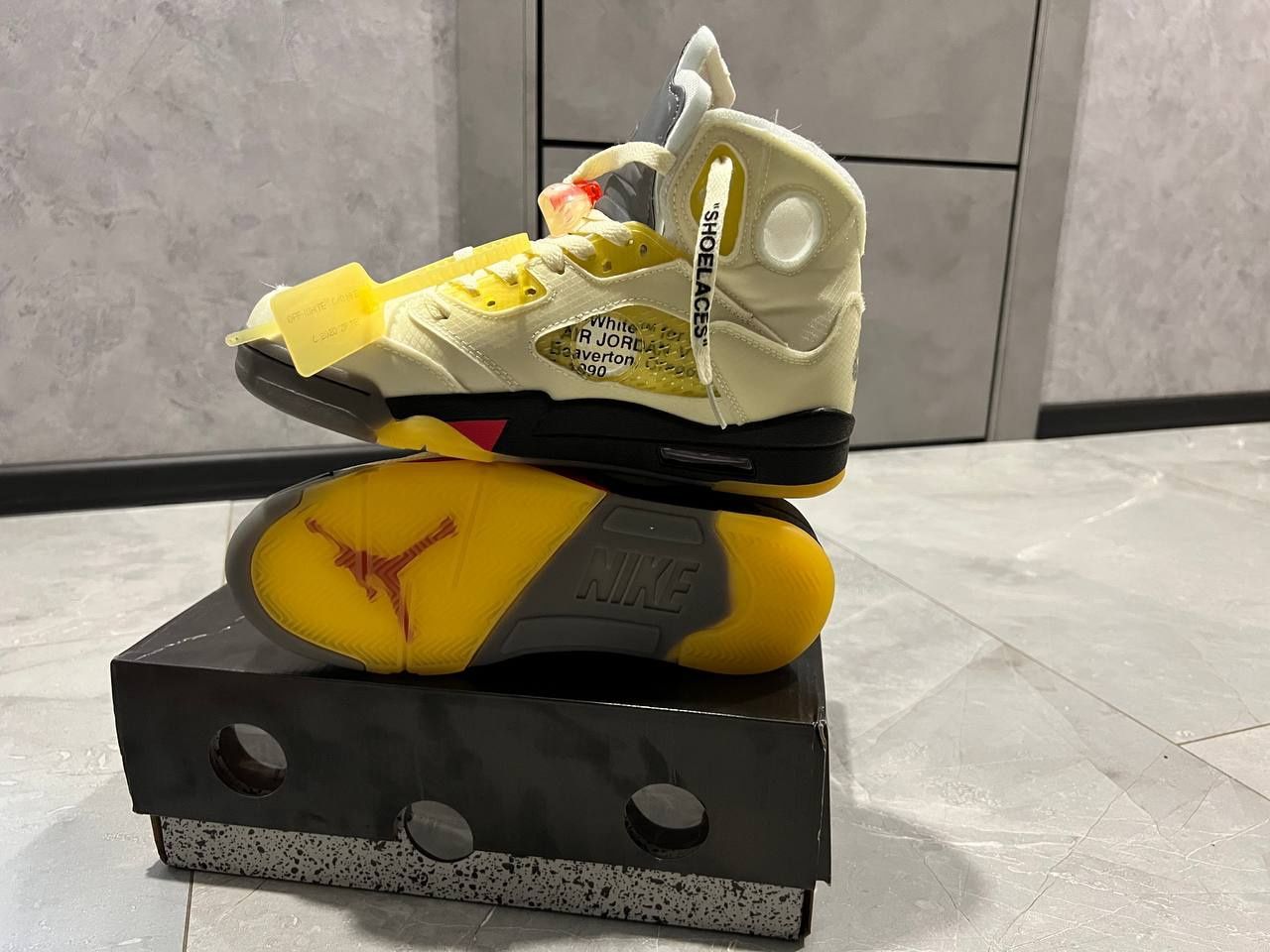 Off-white X Jordan 5