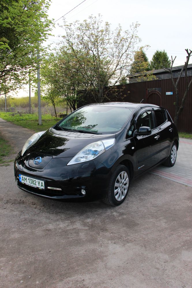 Nissan Leaf 2011