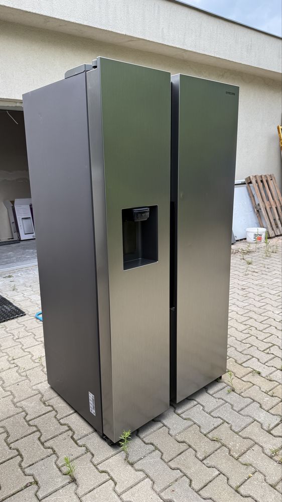 Lodówka Samsung RS68A8520S9 side by side