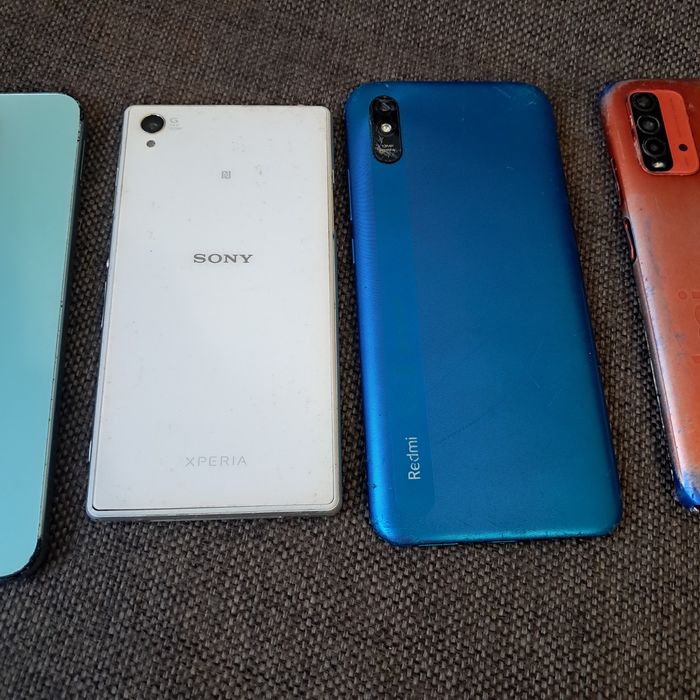 Продам мобільні телефони на запчастини