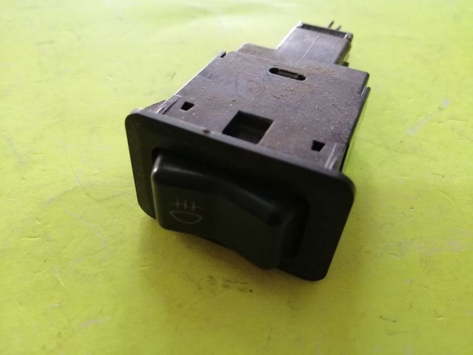 Botão da luz nevoeiro Mitsubishi L200 K64 K74 1996--