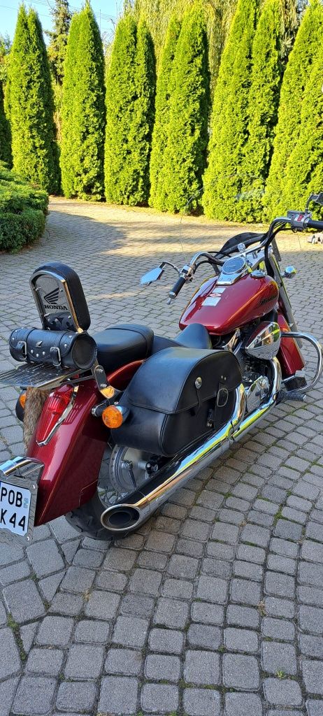 Honda Shadow prywatnie od motocyklisty, ubrany, cały w oryginale