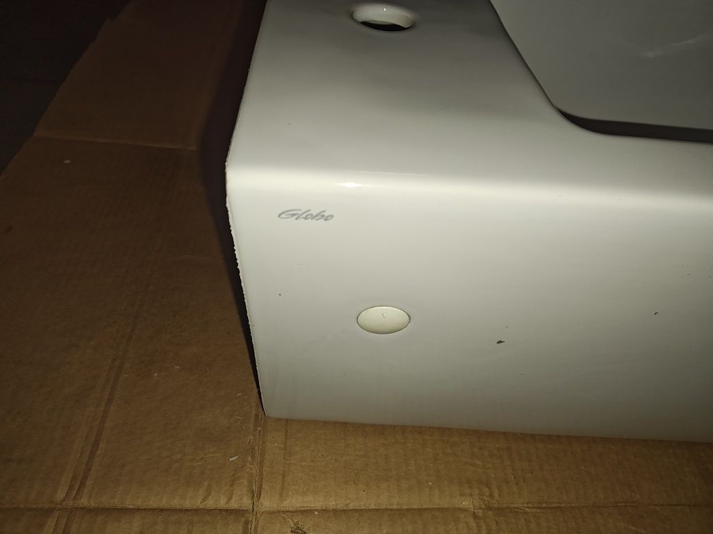 Bidet wiszący Globo + misa ustępowa wisząca Villeroy & Boch