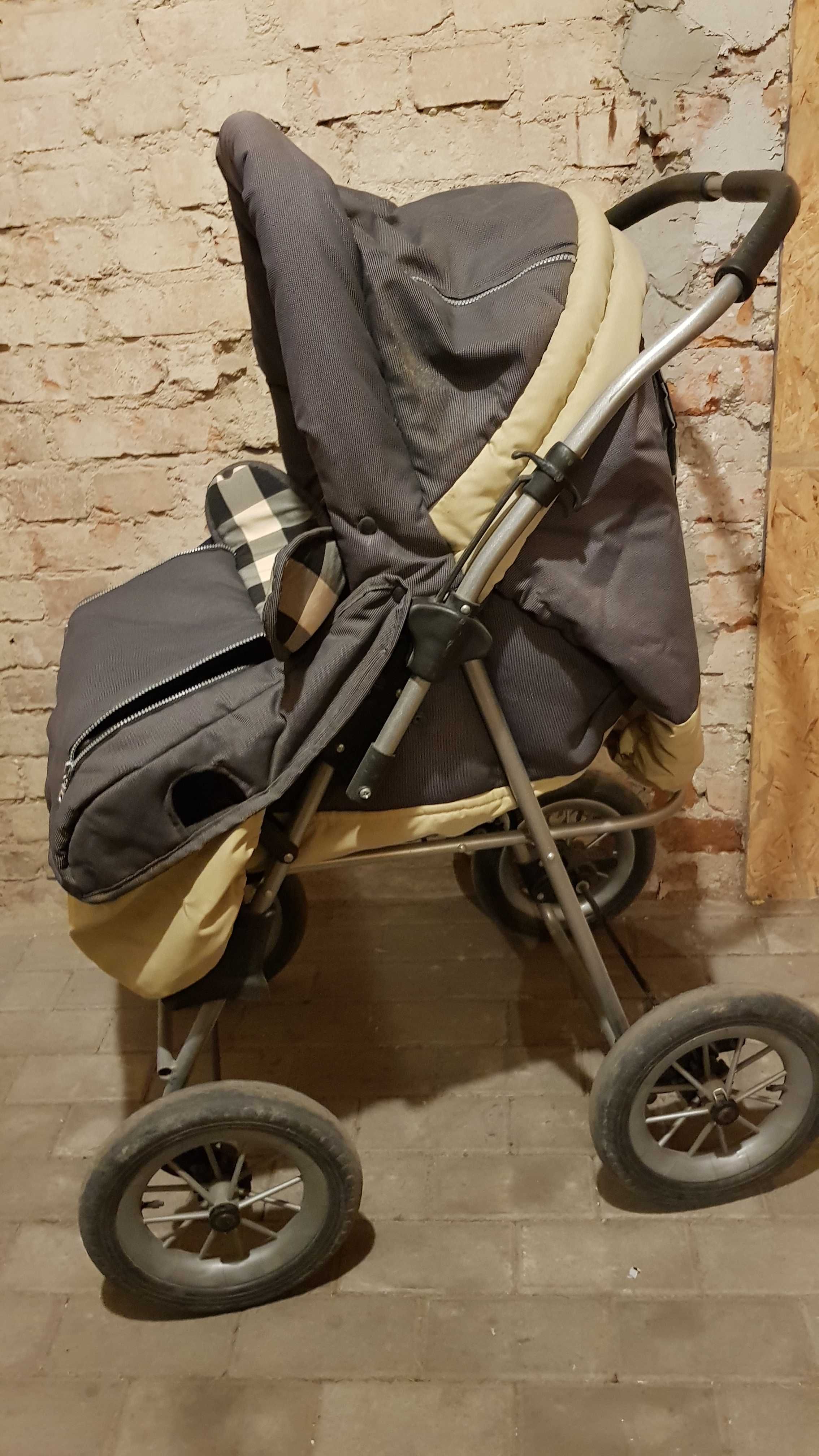 Wózek dziecięcy spacerówka