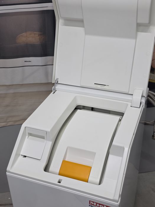 Пральна машина Miele W643 F верхнім завантаженням 45см ширини УКР МЕНЮ