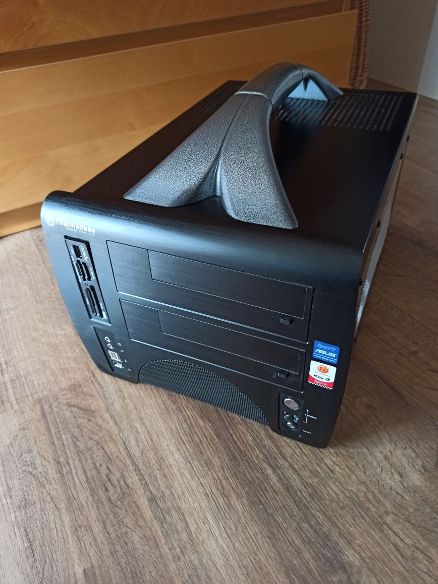 Termaltake lanbox vf1000 series obudowa do komputera
