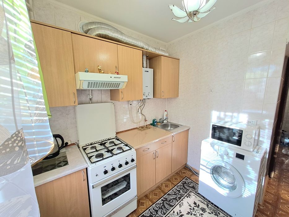 Сдаю 1ю квартиру Ютз-Молодогвардейская