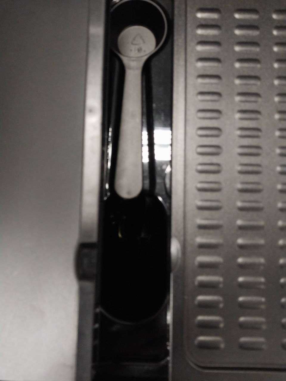 Ekspres do kawy De'Longhi Caffe Cortina ESAM 2900