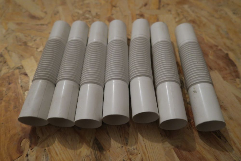 Łączniki elastyczne do rur elektroinstalacyjnych osłonowych 30mm 7szt.