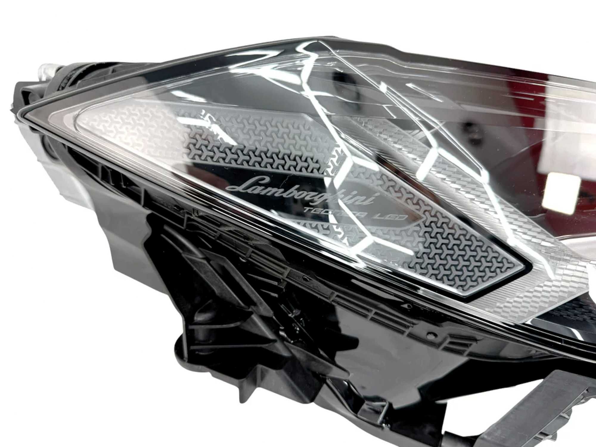 Lamborghini URUS [19-24] - lampa przednia przód LEWA PRAWA - EU